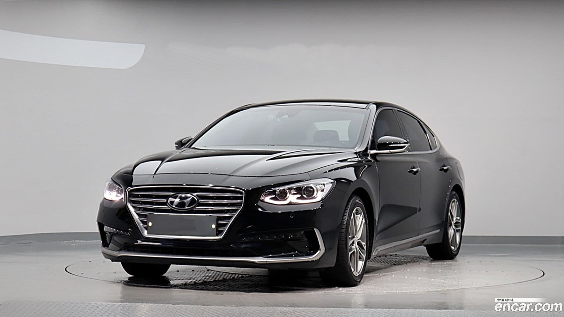 Main__Slider__Photo:Grandeur Hyundai 2019.0-0