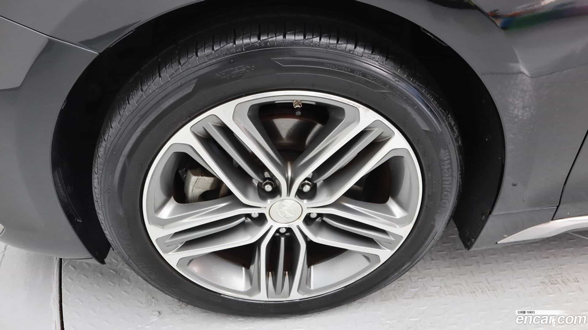 Grandeur Hyundai 2019.0-OUTER-005