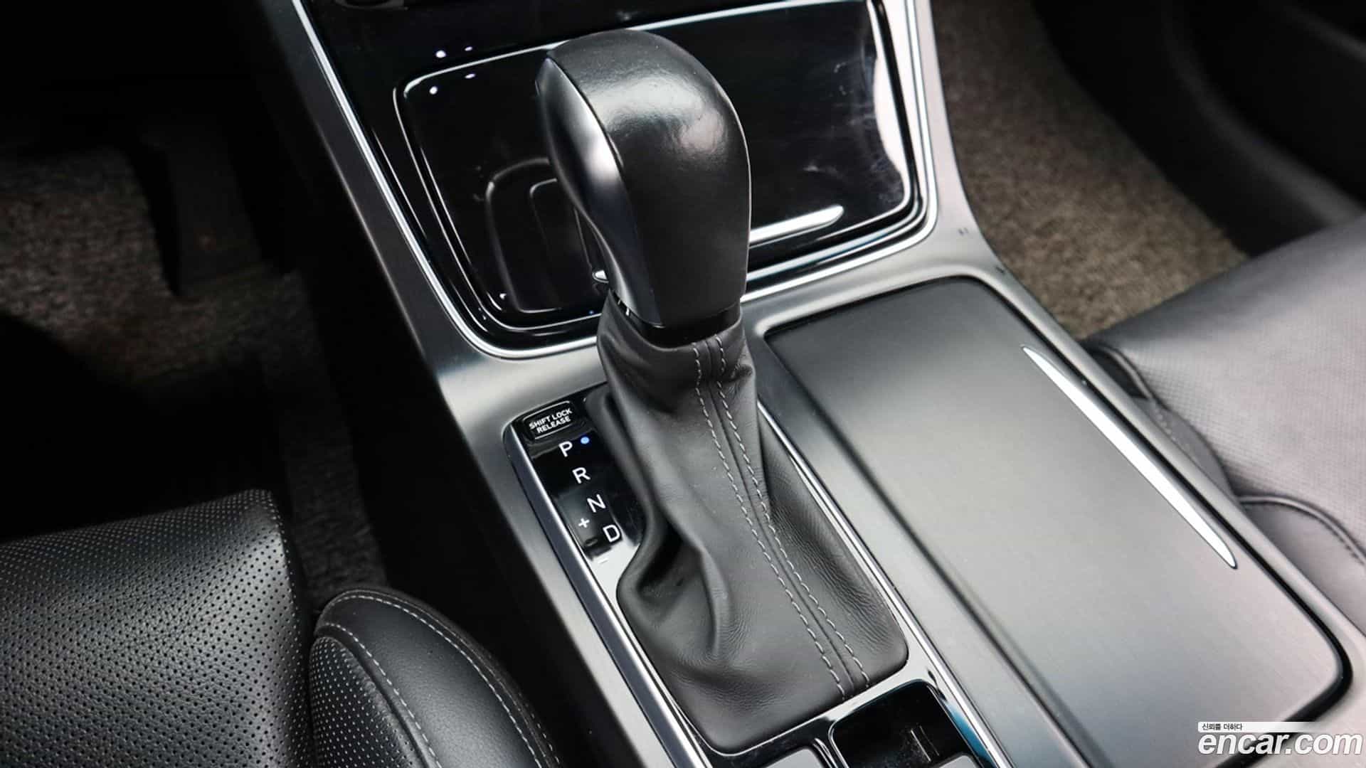 Grandeur Hyundai 2019.0-INNER-009