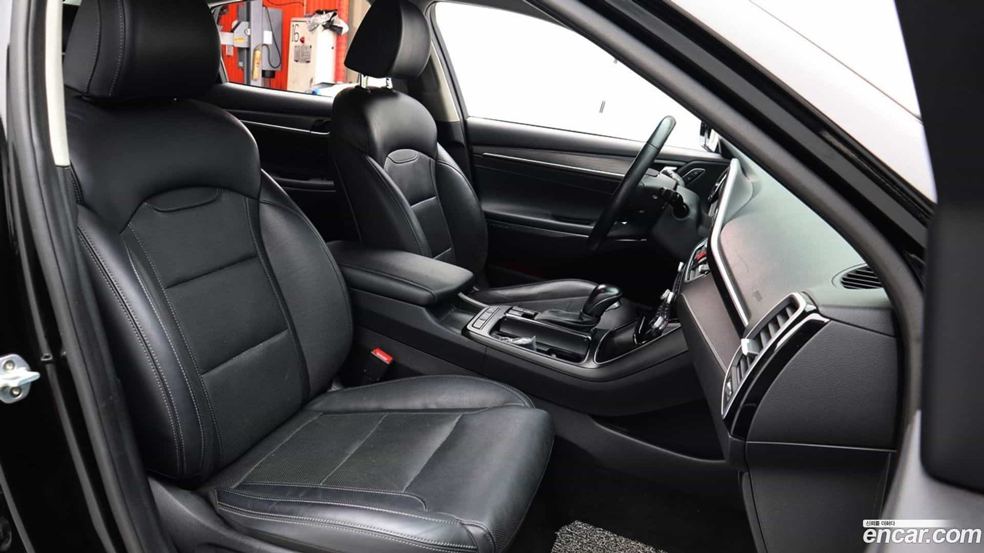 Grandeur Hyundai 2019.0-OPTION-015