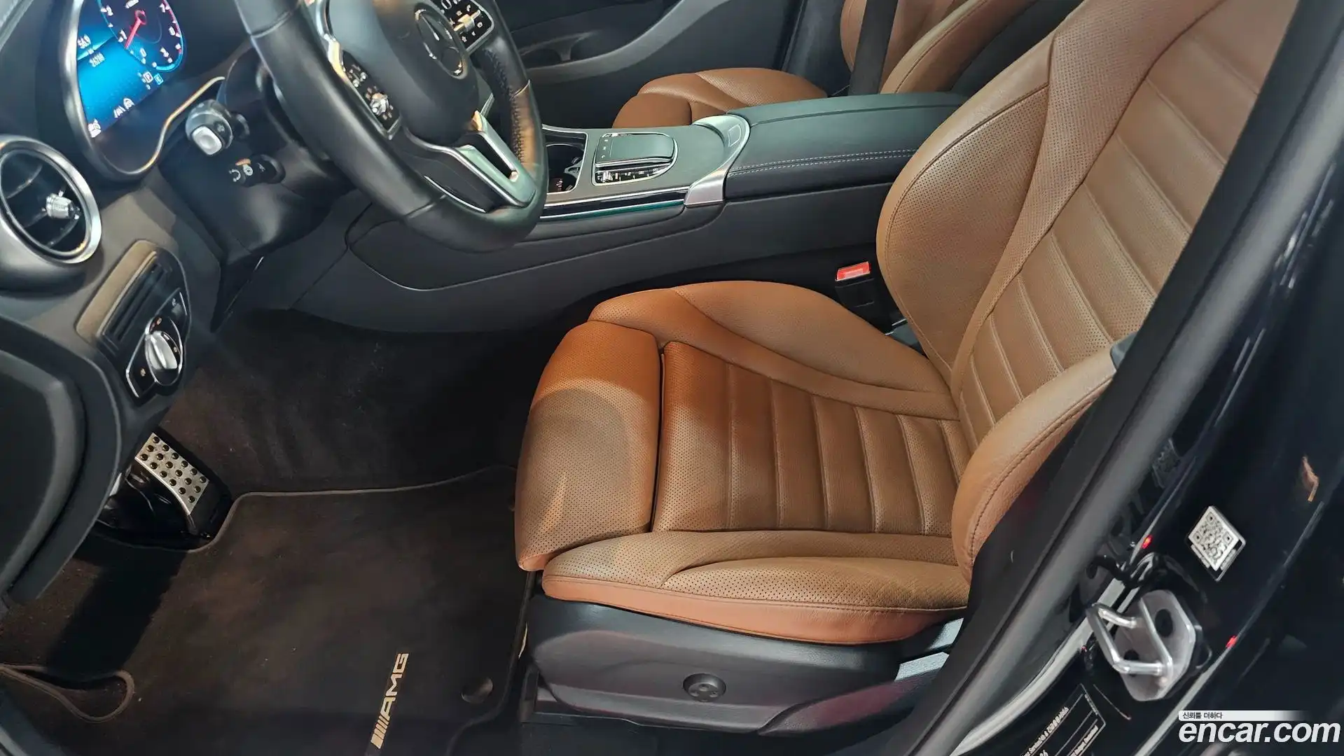 GLC-Class Mercedes-Benz 2022.6-INNER-010