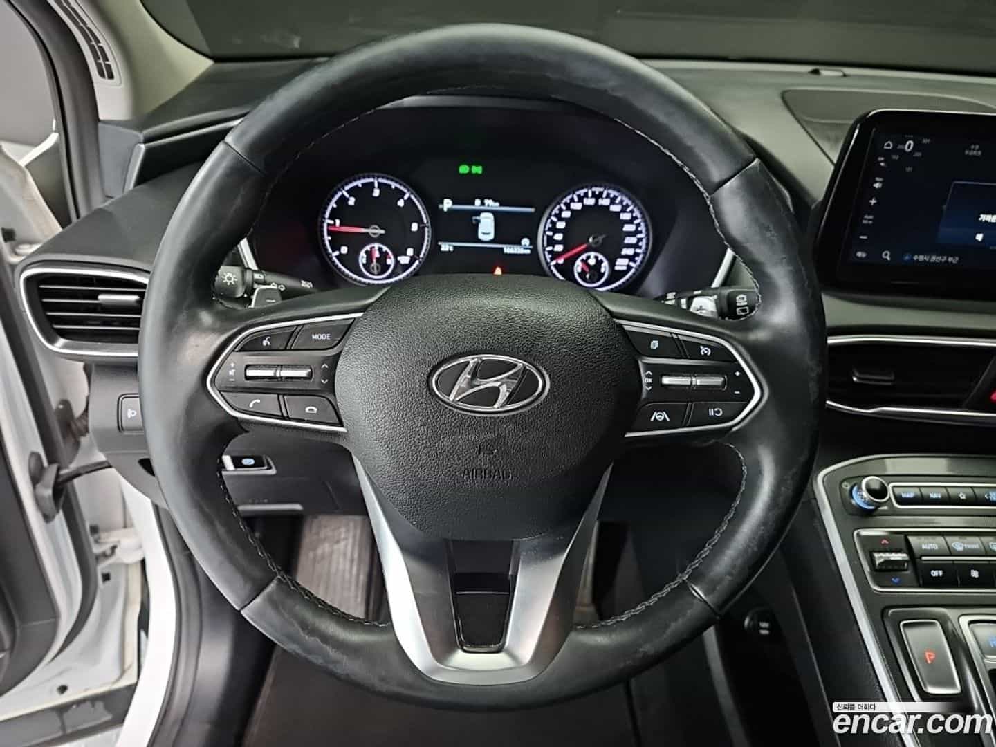 Santafe Hyundai 2021.2-INNER-009