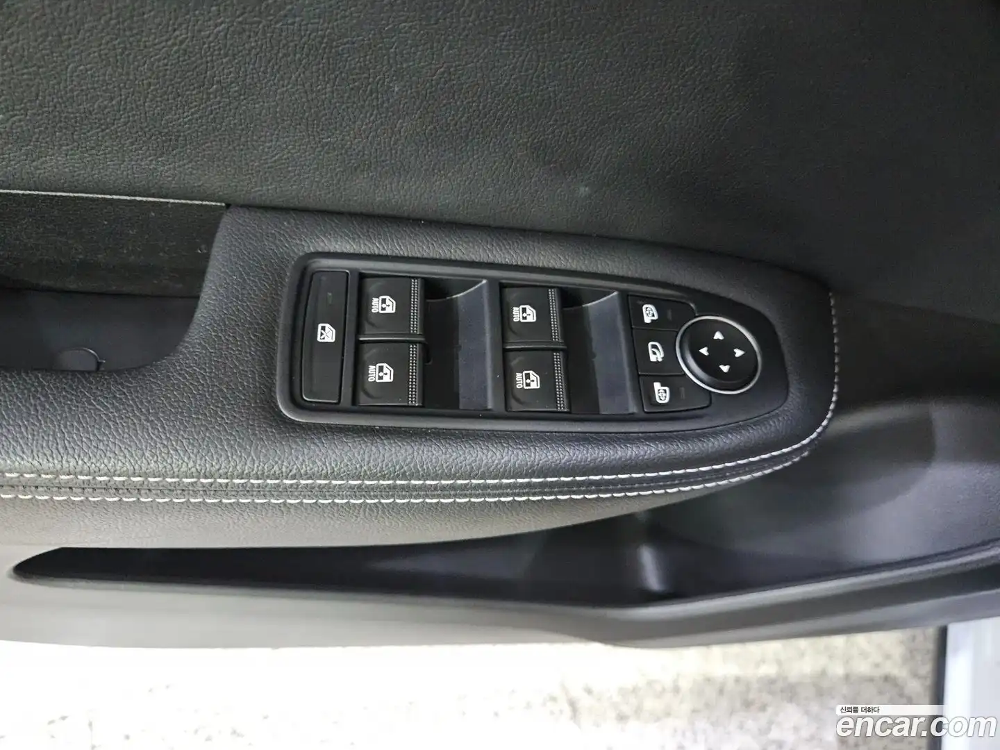 XM3 Renault Korea 2021.11-INNER-009