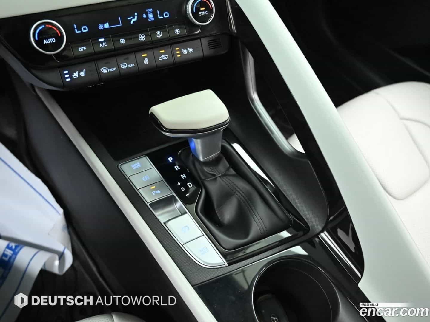 AVANTE Hyundai 2021.5-INNER-009