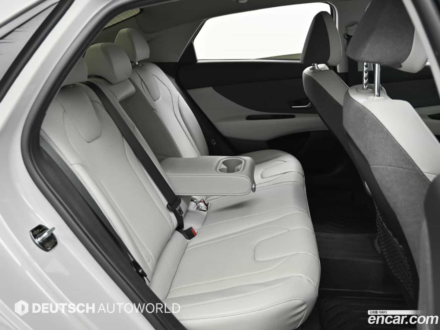 AVANTE Hyundai 2021.5-OPTION-016