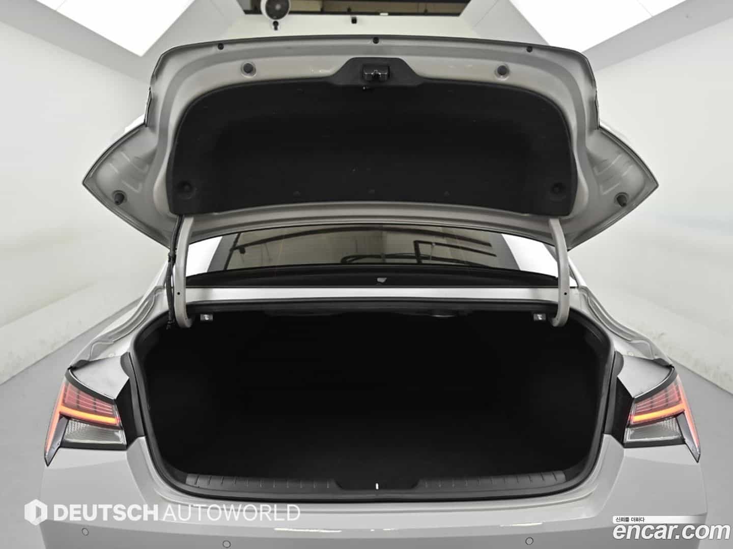 AVANTE Hyundai 2021.5-OPTION-023