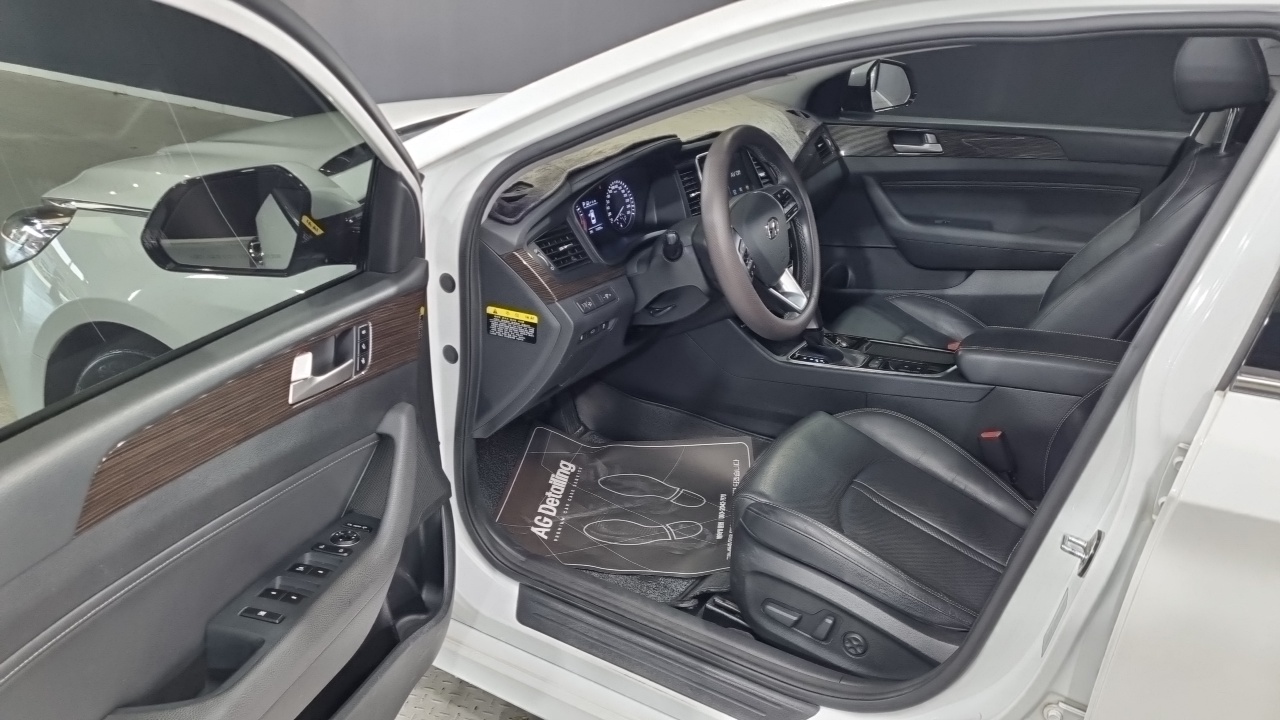 Sonata Hyundai 2018.1-INNER-010