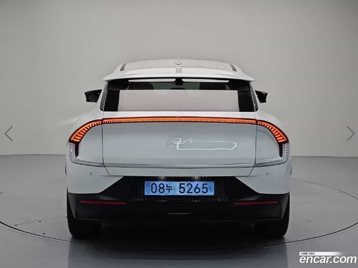 EV6 Kia 2022.1-OUTER-003