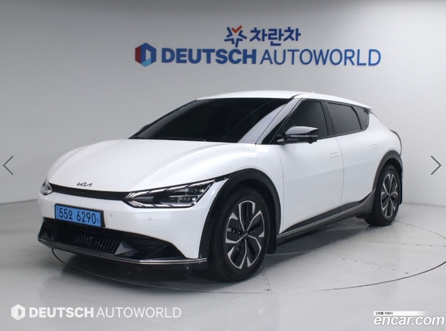 Main__Slider__Photo:EV6 Kia 2022.2-0