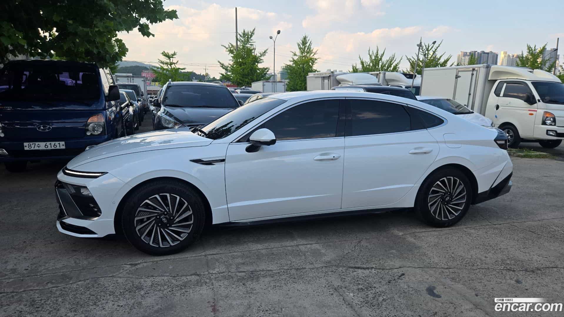 Sonata Hyundai 2023.10-INNER-009