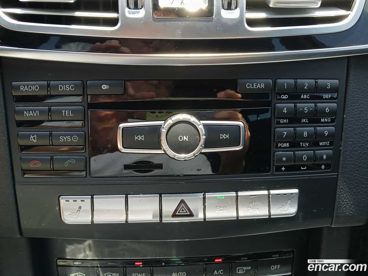 E-Class Mercedes-Benz 2015.1-OPTION-020