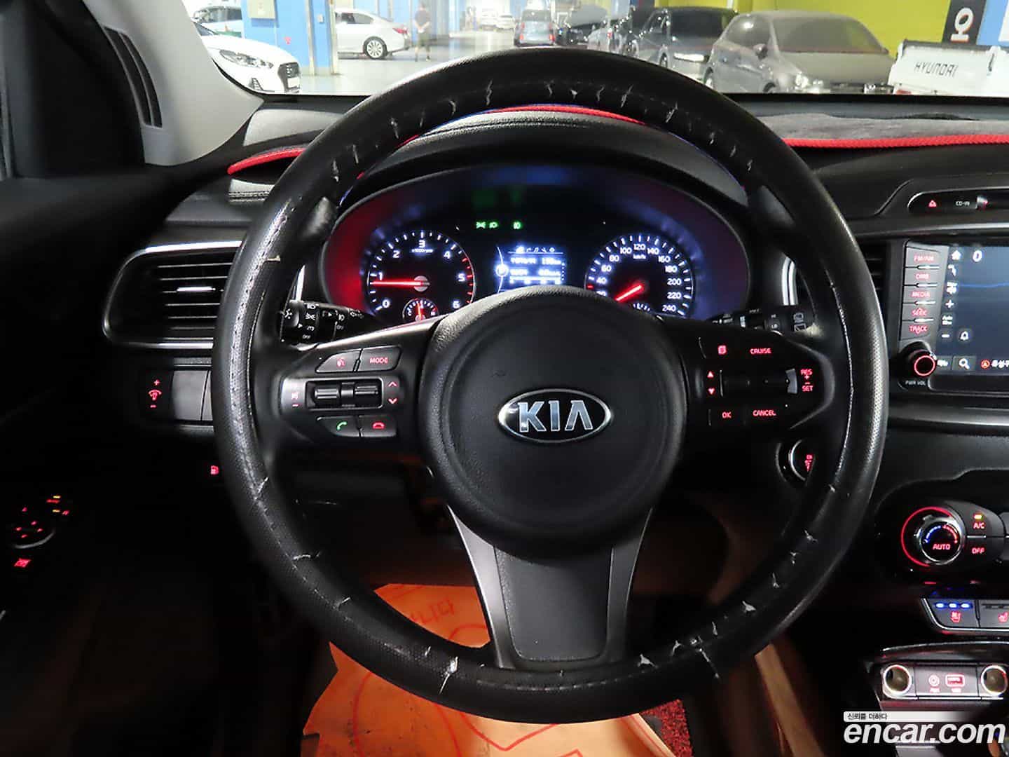 Sorento Kia 2016.2-INNER-008