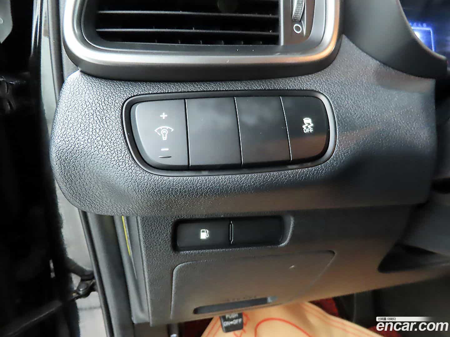 Sorento Kia 2016.2-OPTION-015