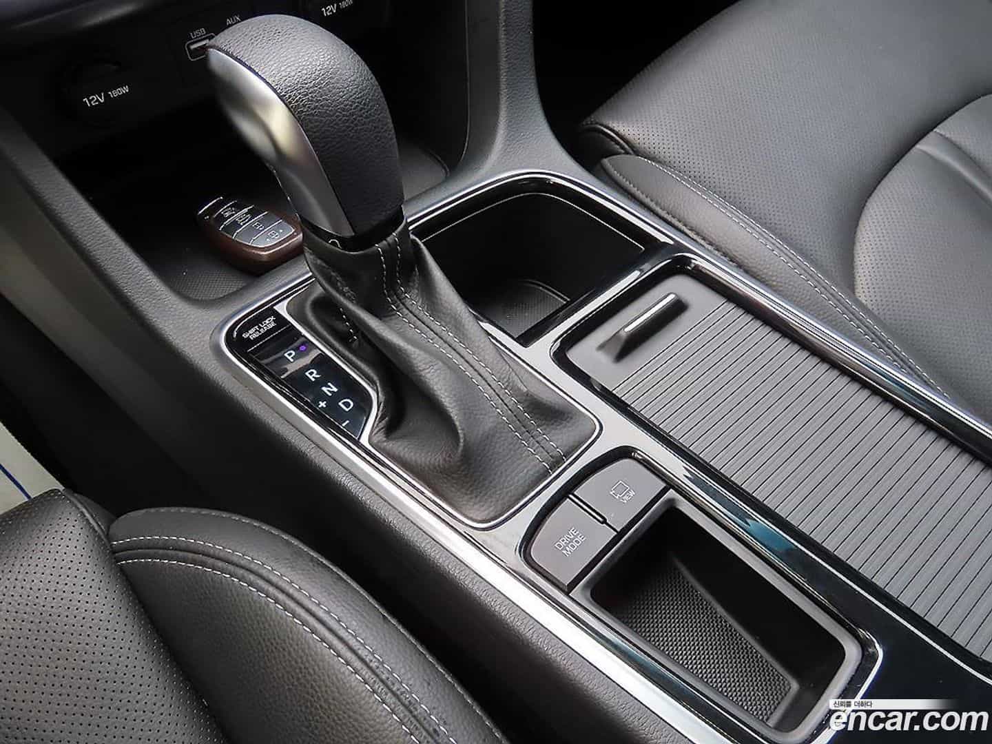 Sonata Hyundai 2019.2-INNER-010