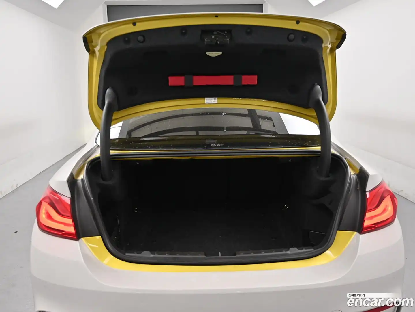 M4 BMW 2017.8-OPTION-023