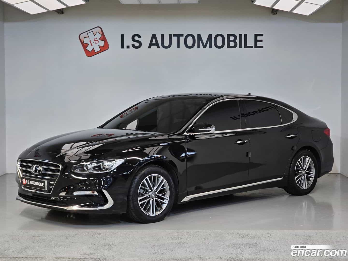 Grandeur Hyundai 2017.1-OUTER-001