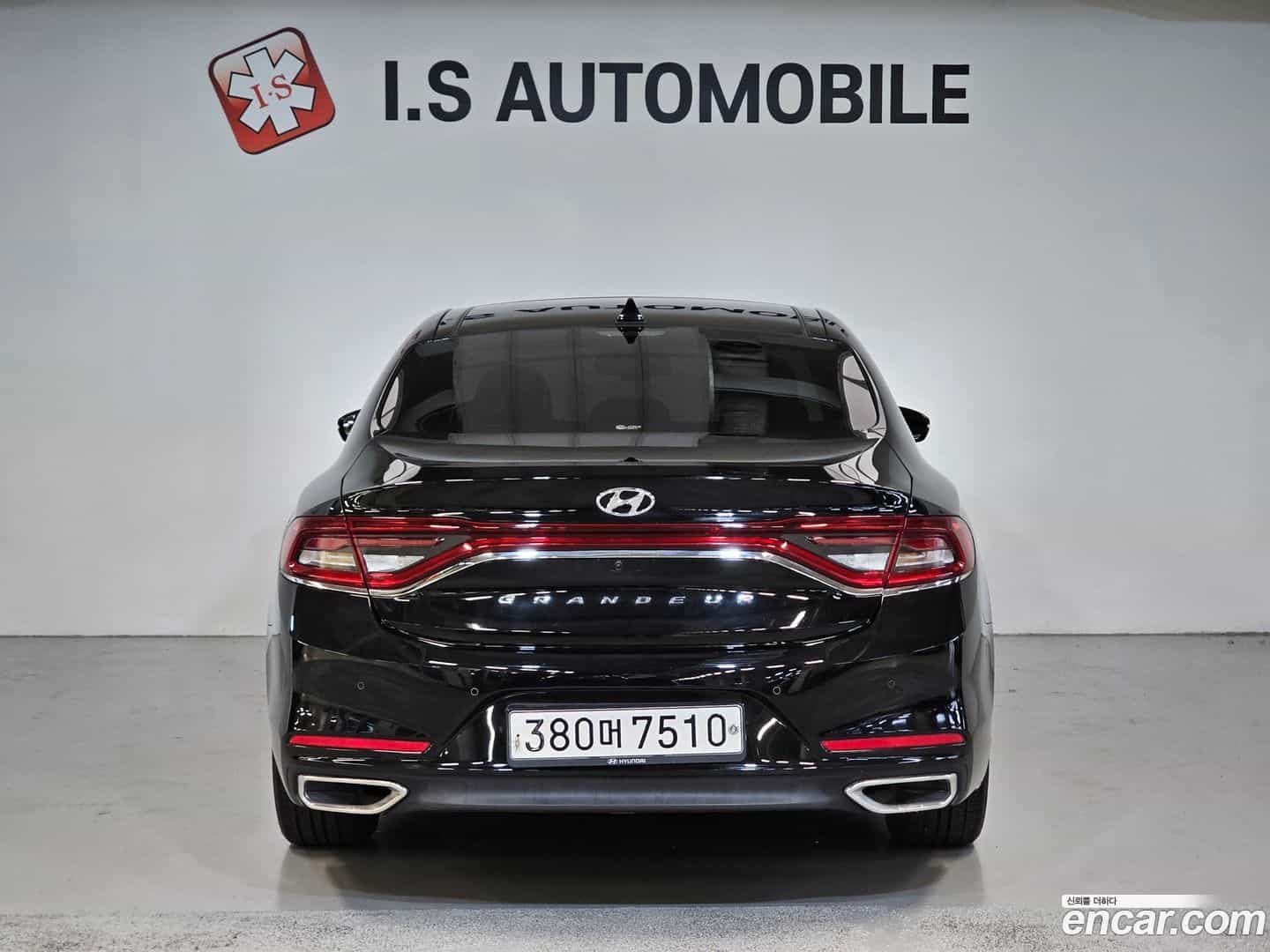 Grandeur Hyundai 2017.1-OUTER-003