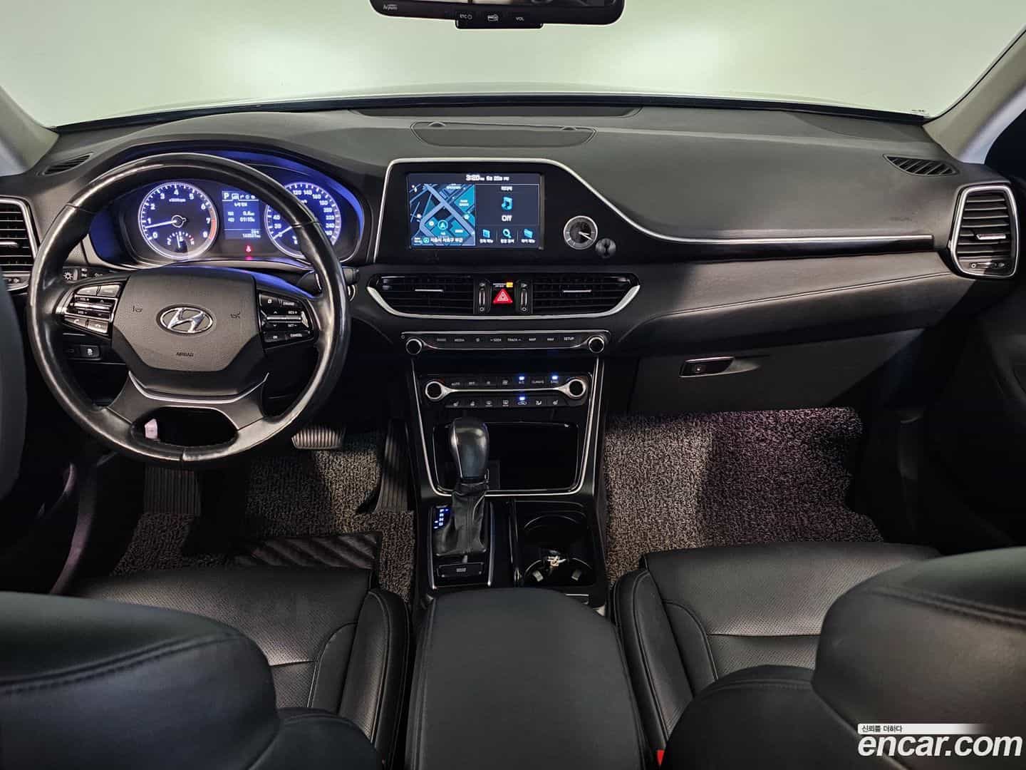 Grandeur Hyundai 2017.1-OUTER-004