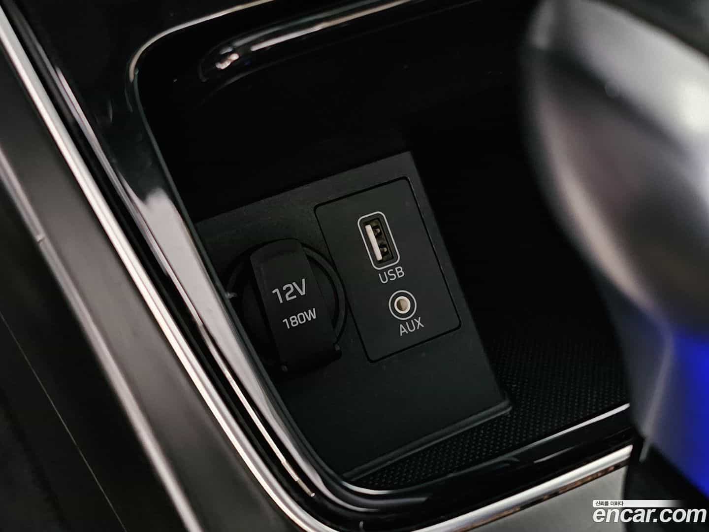 Grandeur Hyundai 2017.1-OPTION-019
