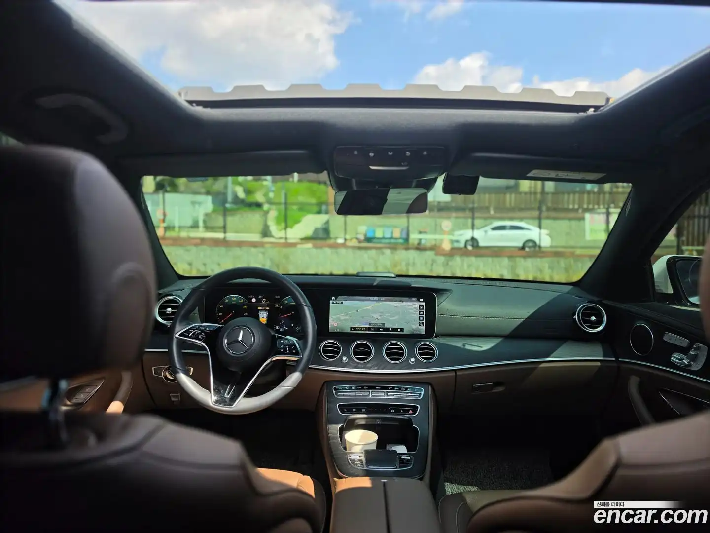 E-Class Mercedes-Benz 2023.2-OPTION-018