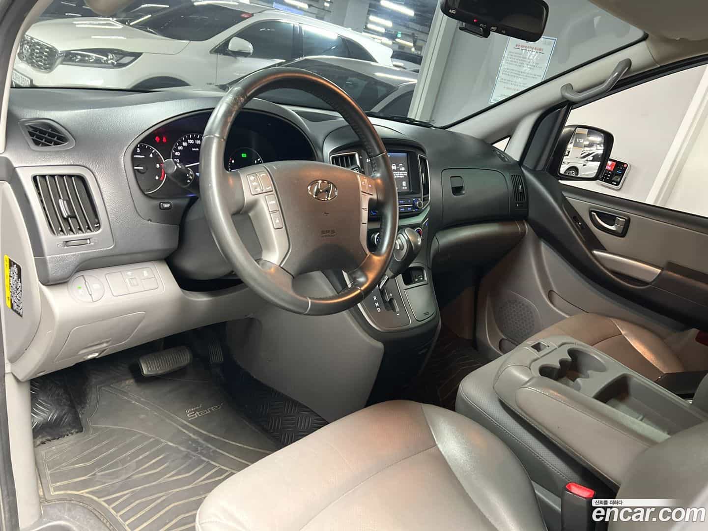 Starex Hyundai 2020.0-INNER-007