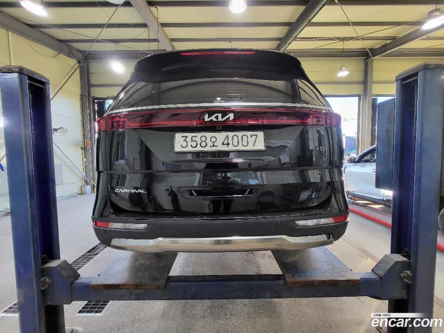 Canival Kia 2023.4-OUTER-002