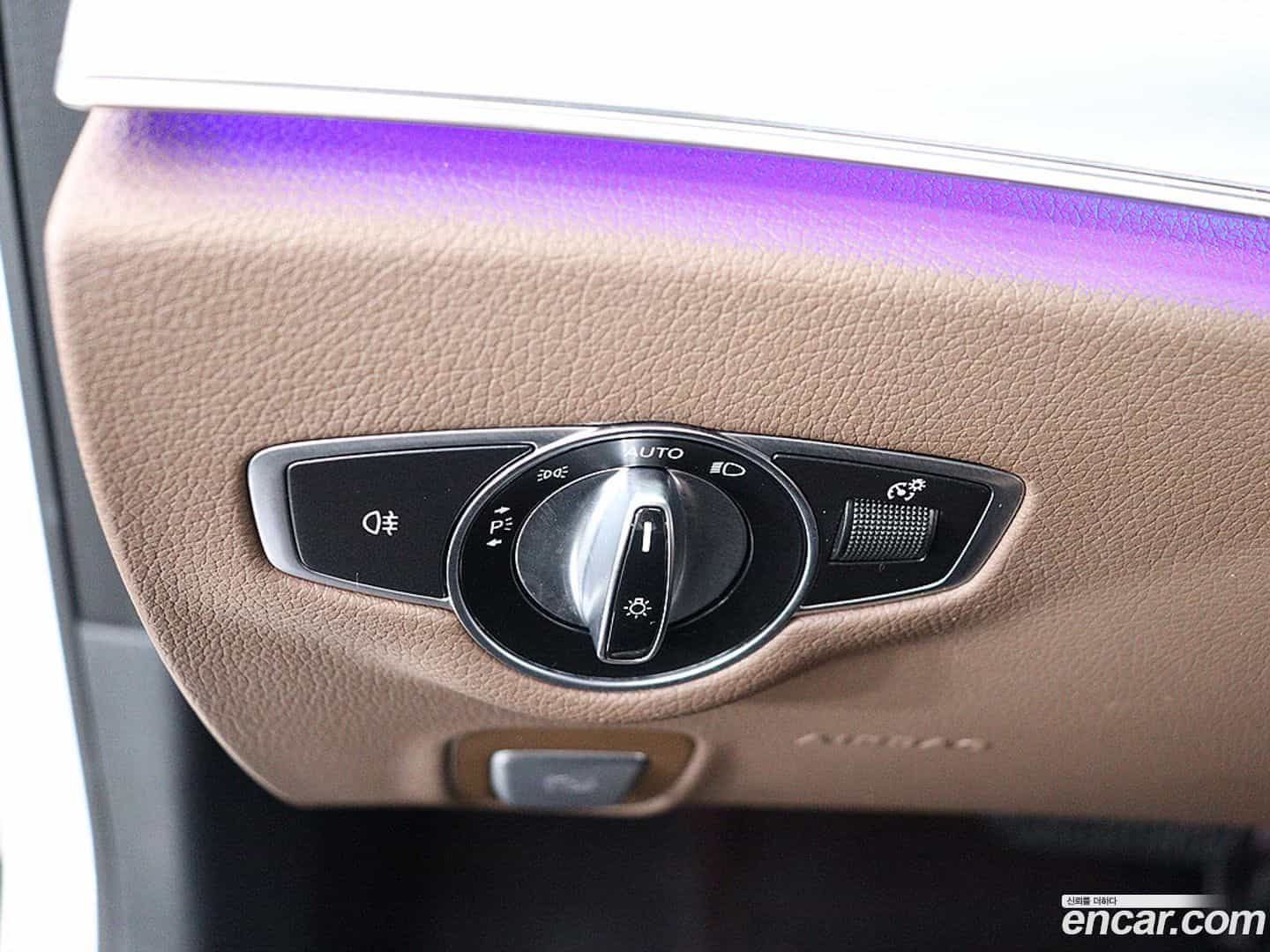 E-Class Mercedes-Benz 2021.7-OPTION-016