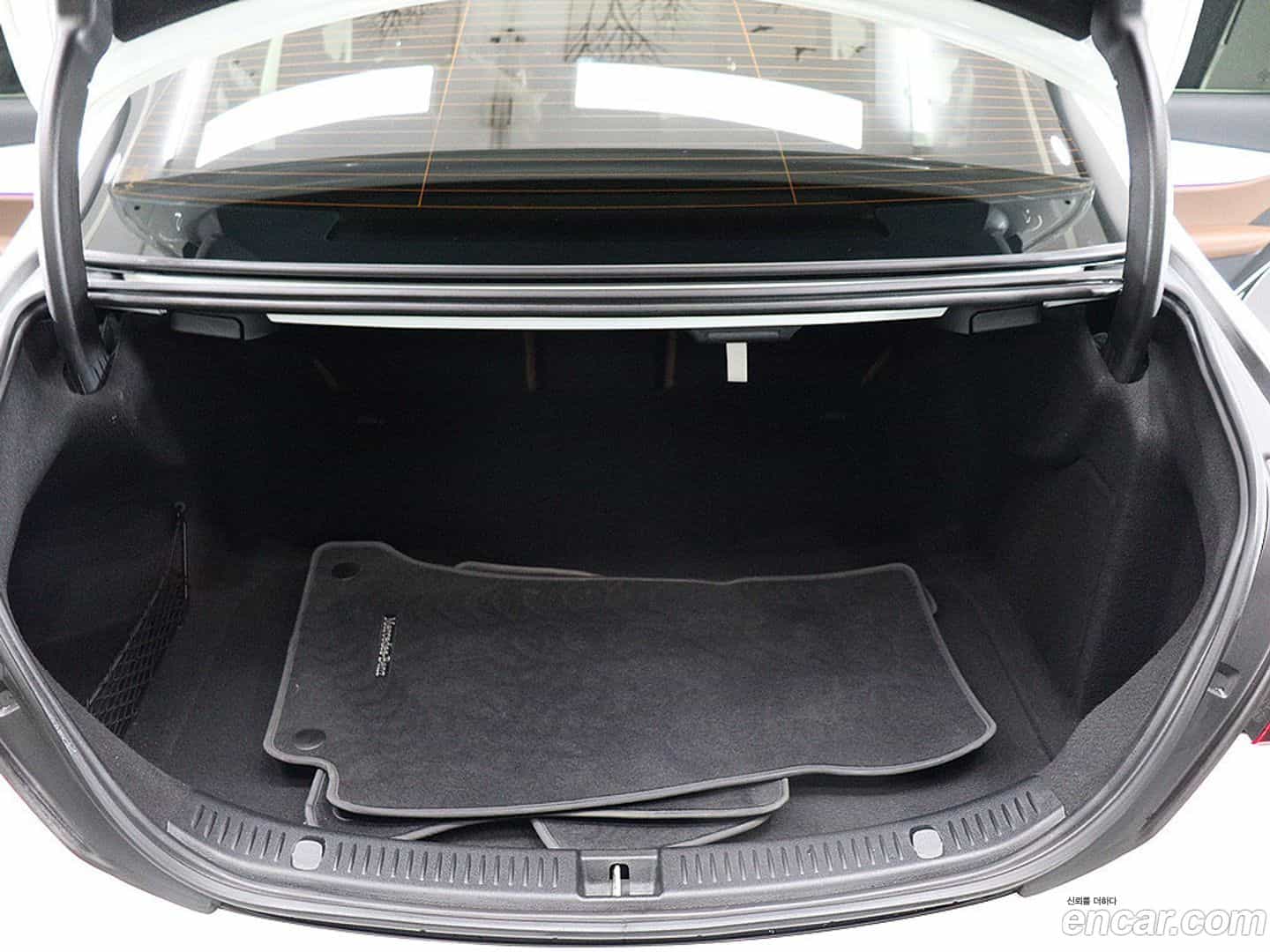 E-Class Mercedes-Benz 2021.7-OPTION-024
