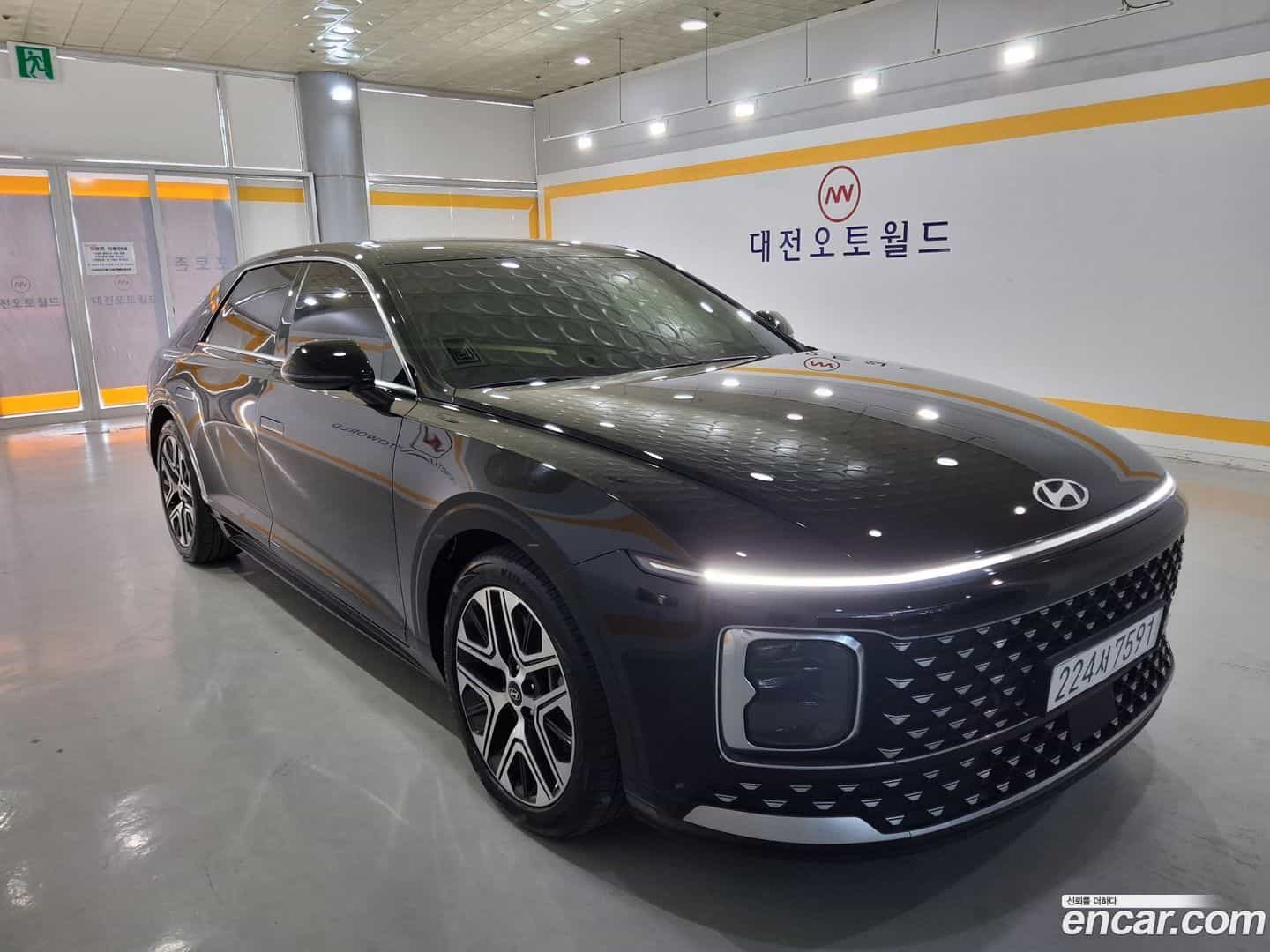Grandeur Hyundai 2023.1-OUTER-002