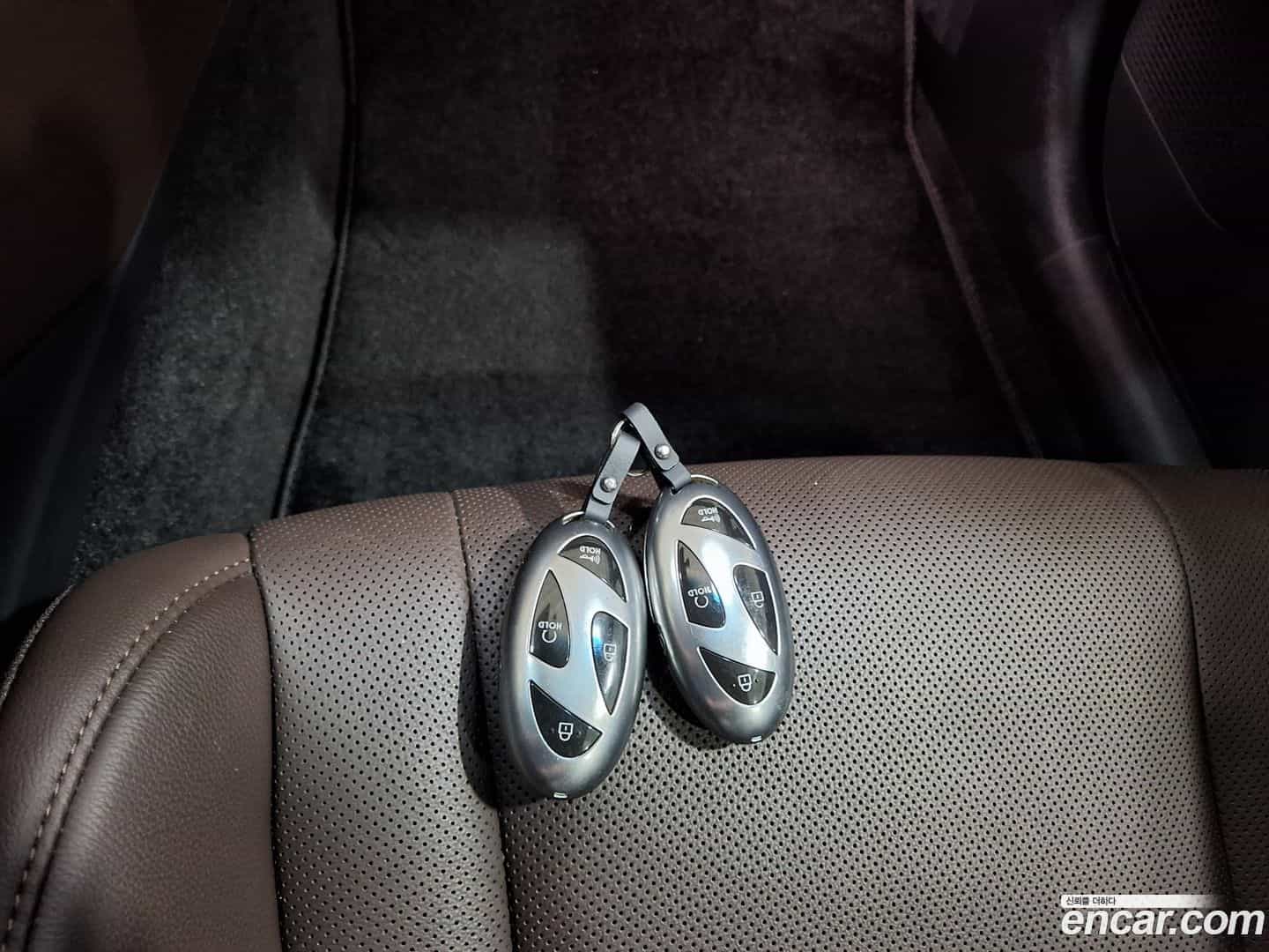 Grandeur Hyundai 2023.1-OPTION-019