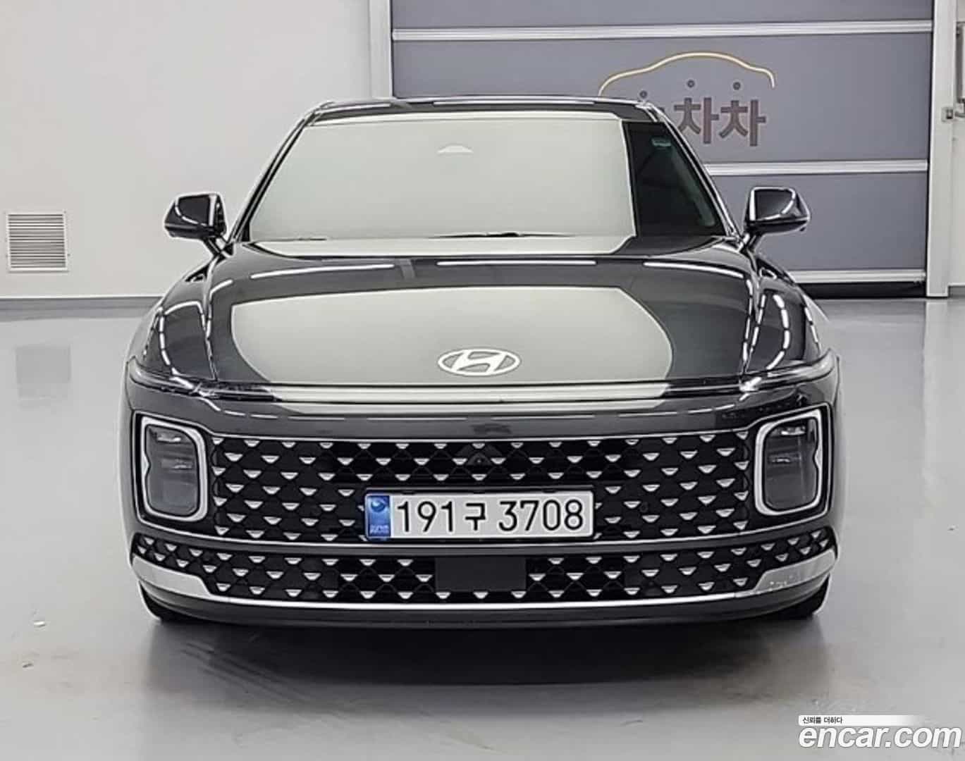 Grandeur Hyundai 2023.11-OUTER-002