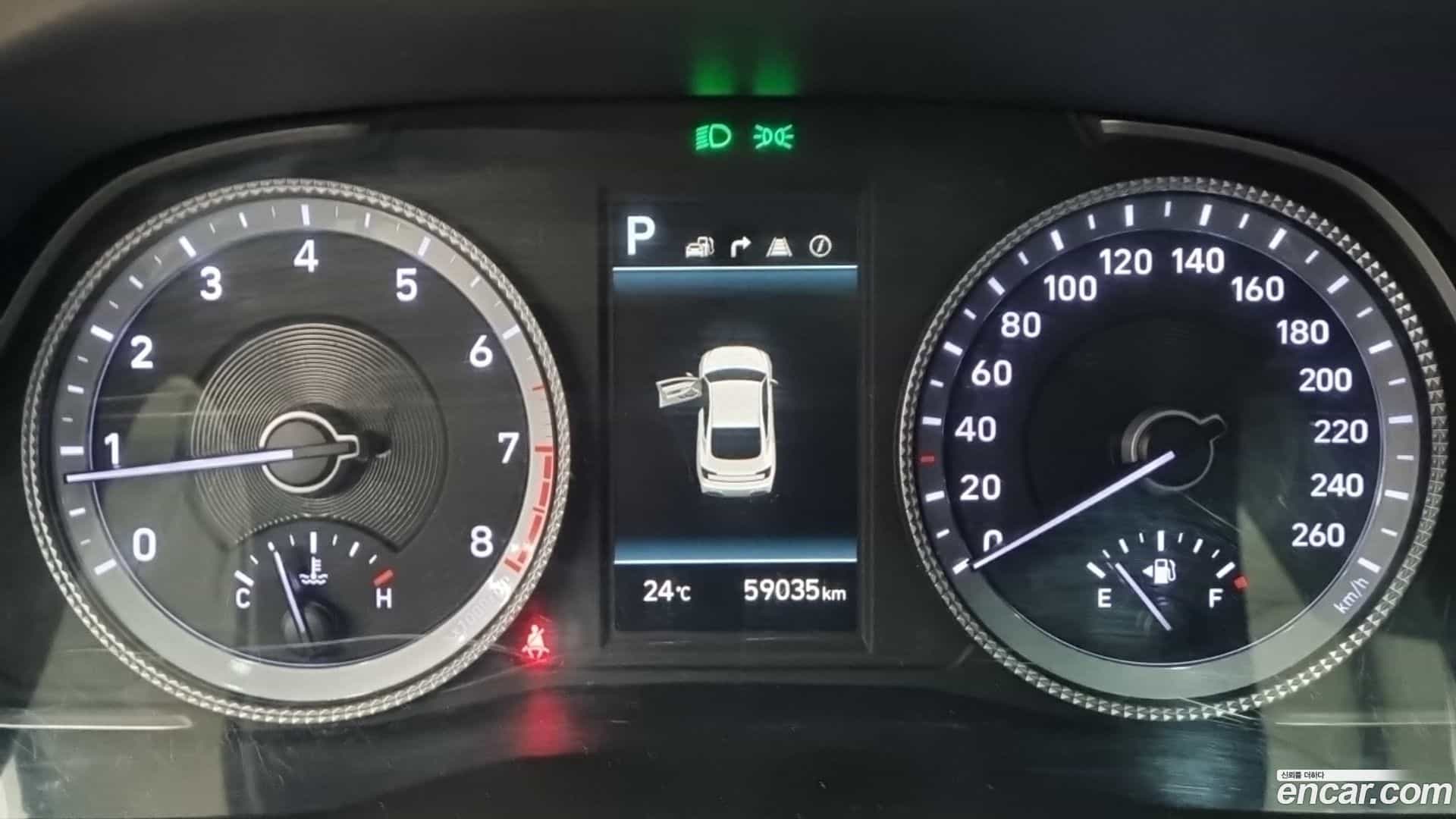 Sonata Hyundai 2022.1-INNER-008