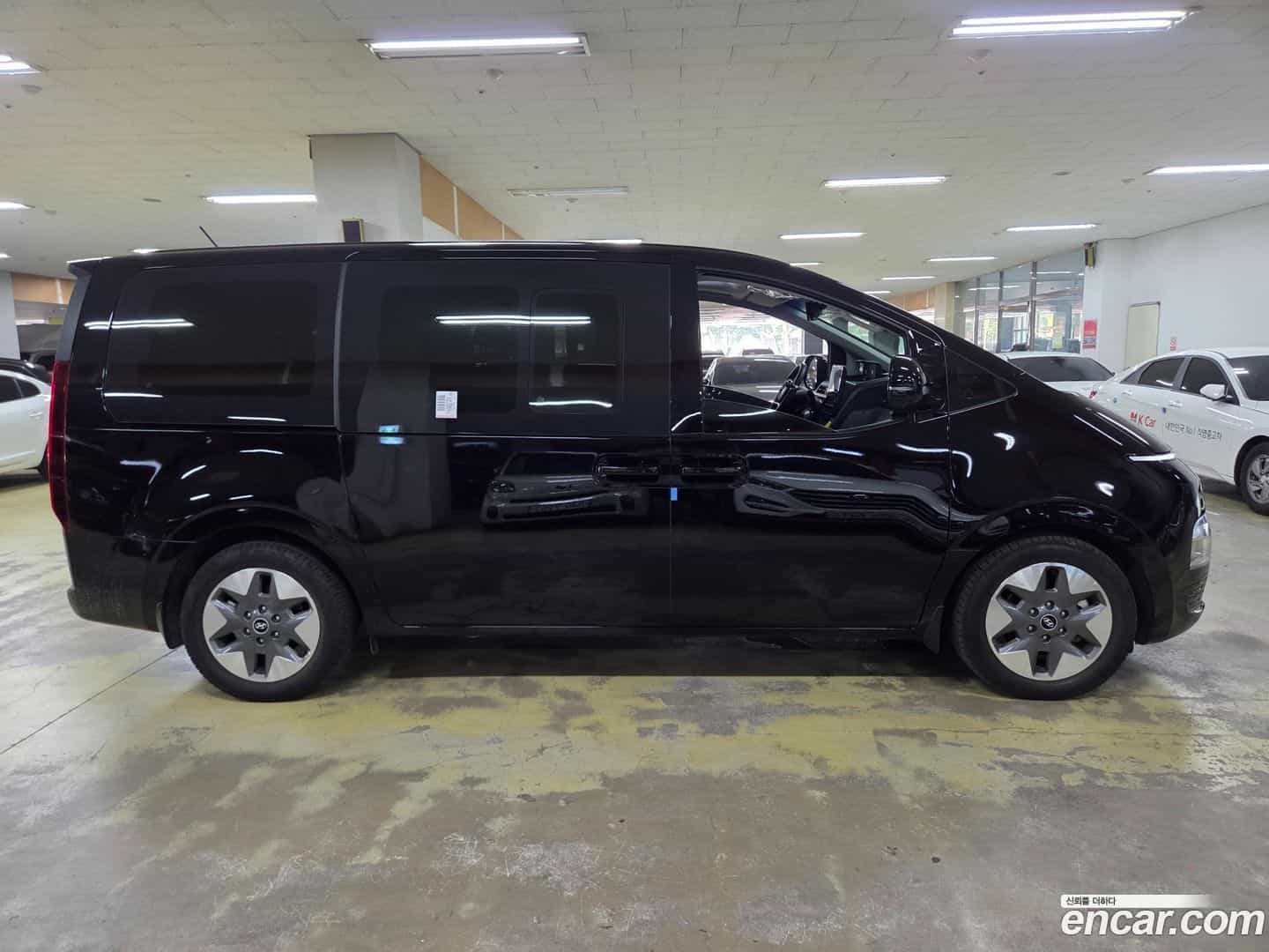 Staria Hyundai 2022.7-OUTER-005