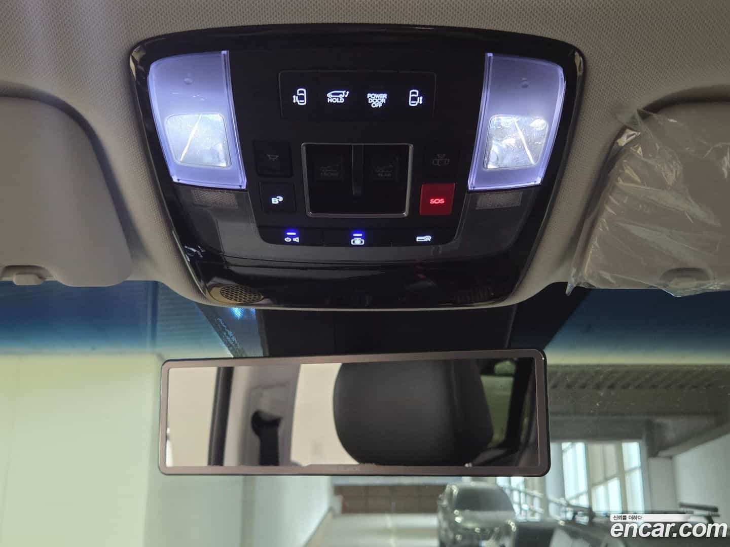 Staria Hyundai 2022.7-OPTION-021