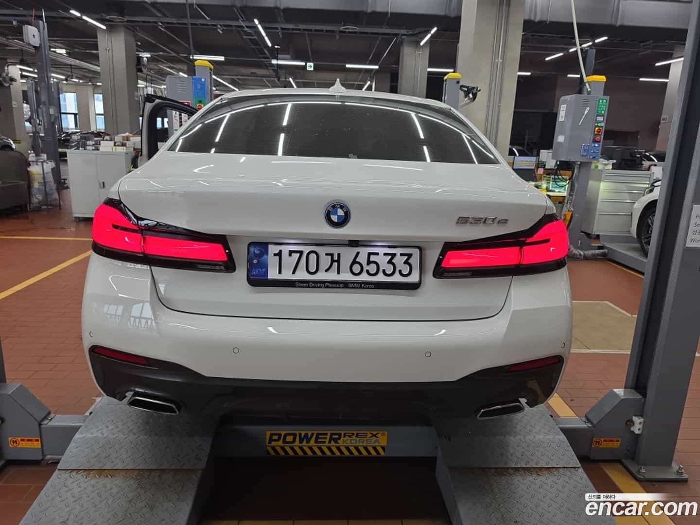 5-Series BMW 2023.4-OUTER-002