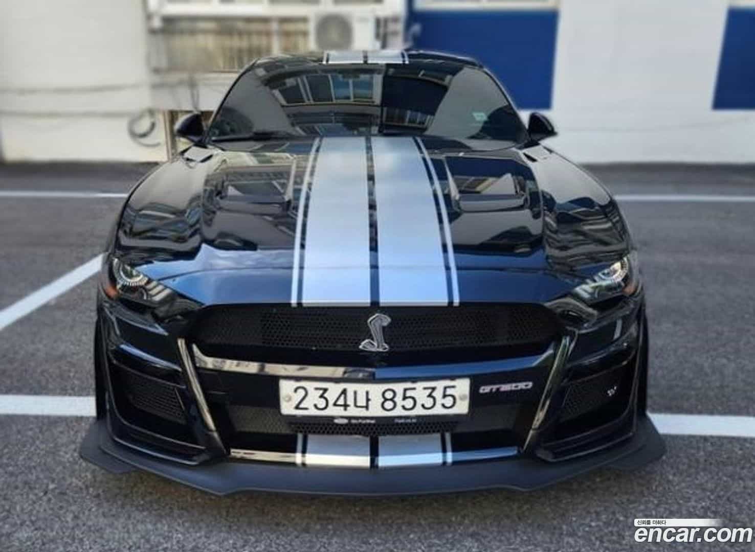 Mustang Ford 2019.10-OUTER-001