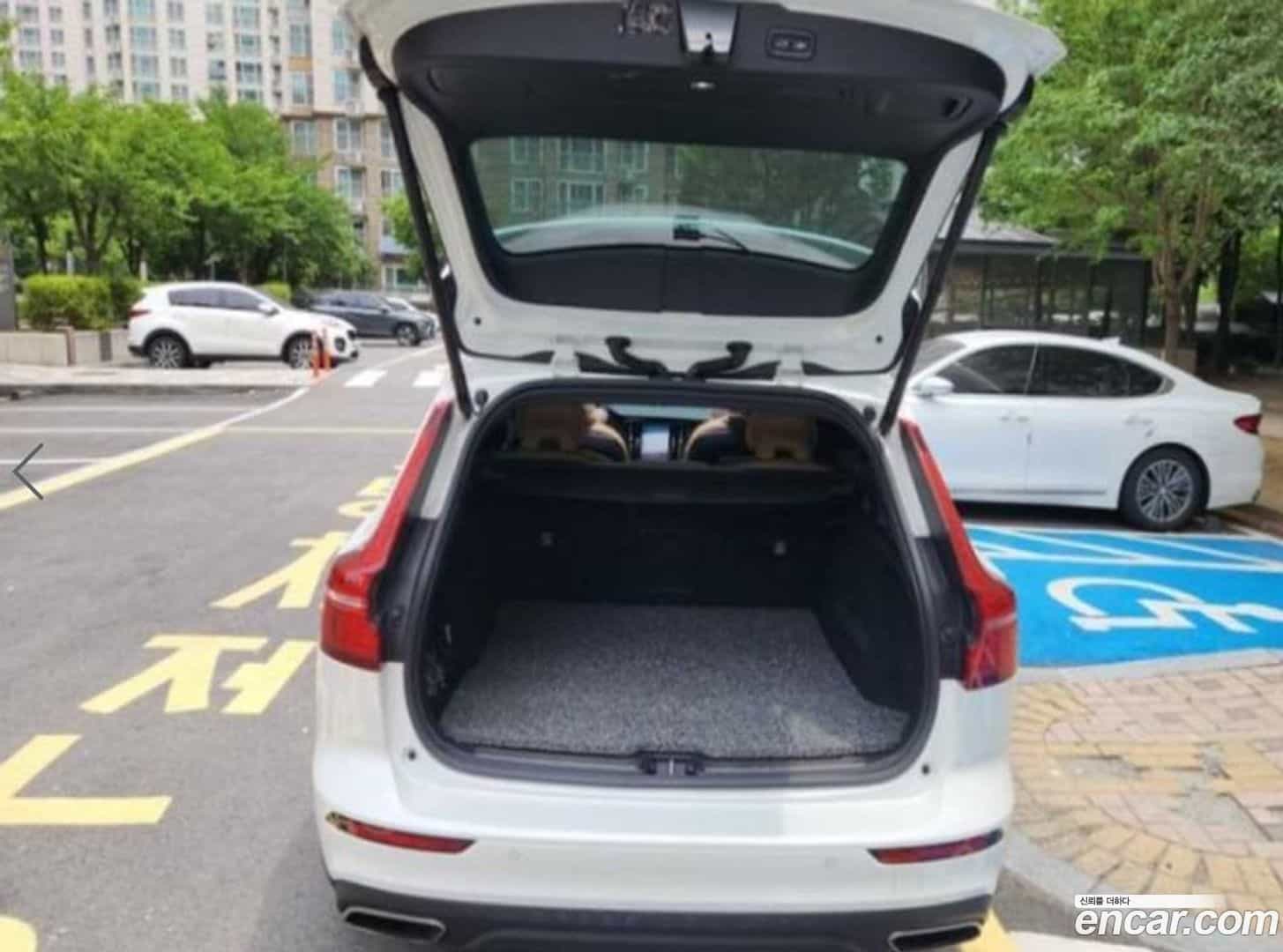 V60 Volvo 2019.6-OUTER-006