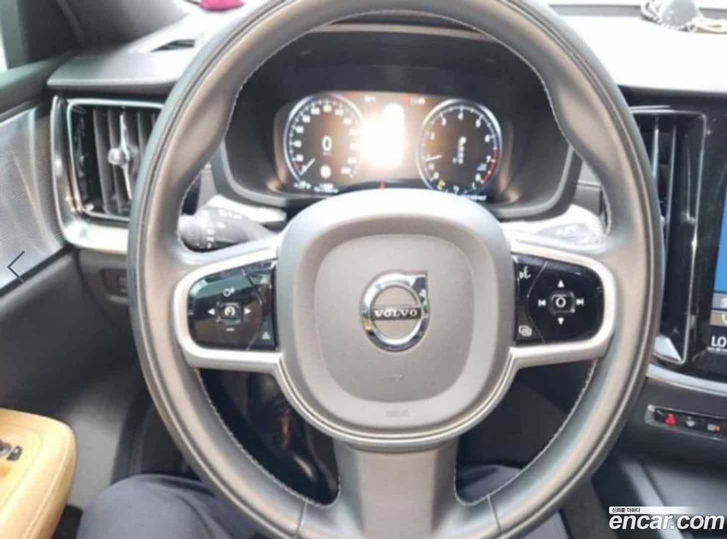 V60 Volvo 2019.6-OPTION-016