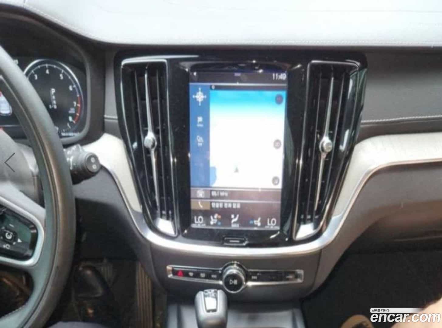 V60 Volvo 2019.6-OPTION-018
