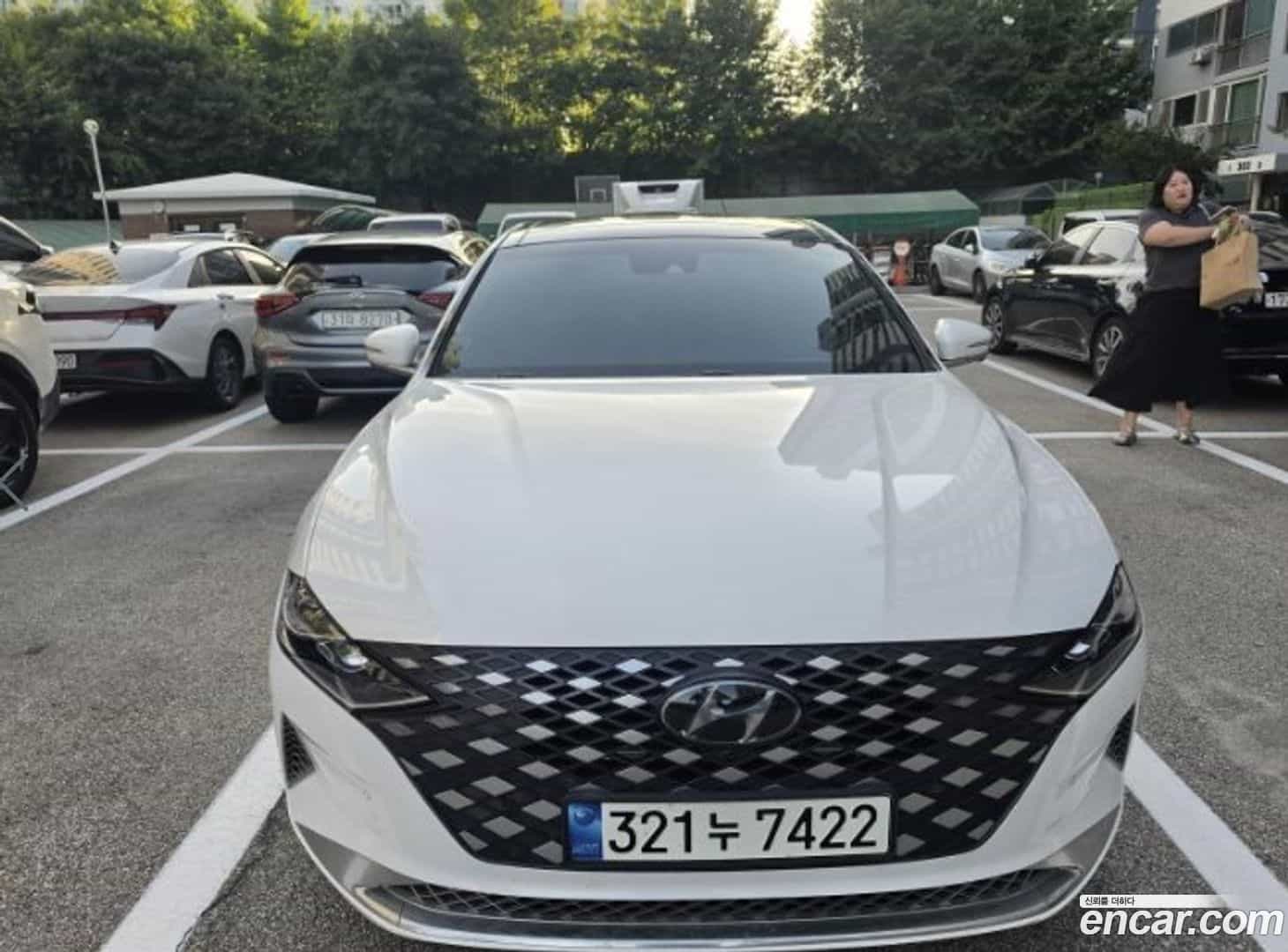 Grandeur Hyundai 2021.2-OUTER-001