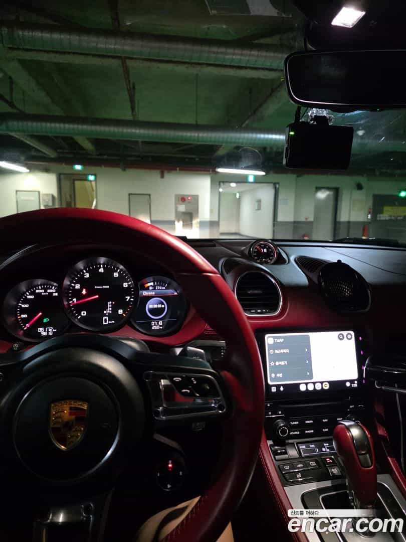 718 Porsche 2016.9-OUTER-002