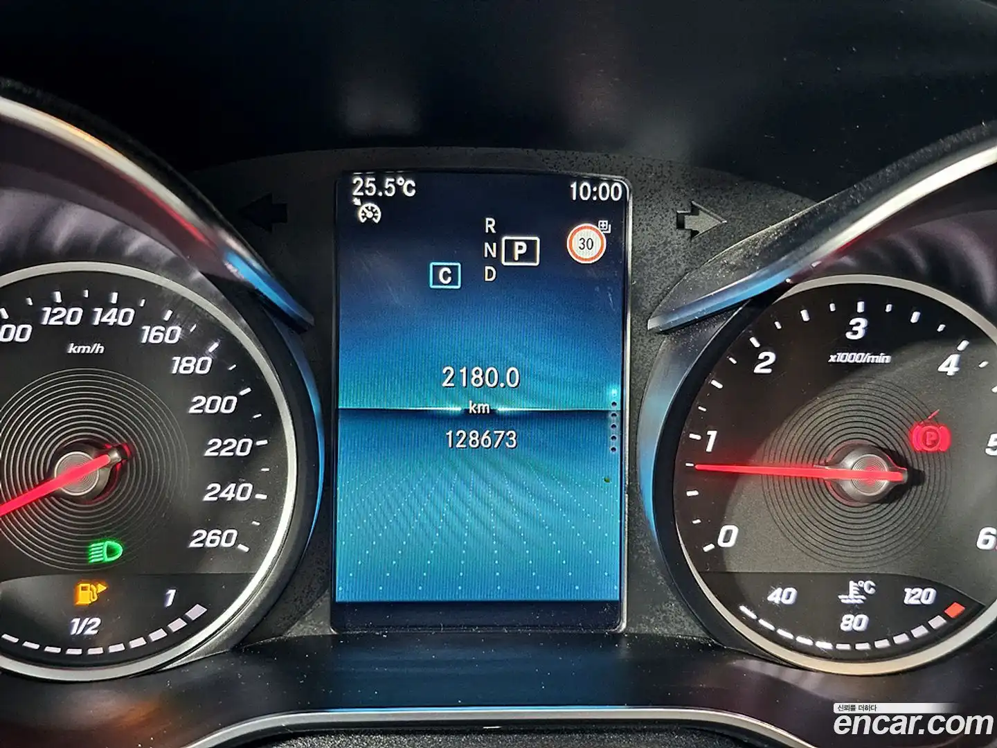 C-Class Mercedes-Benz 2019.8-INNER-007