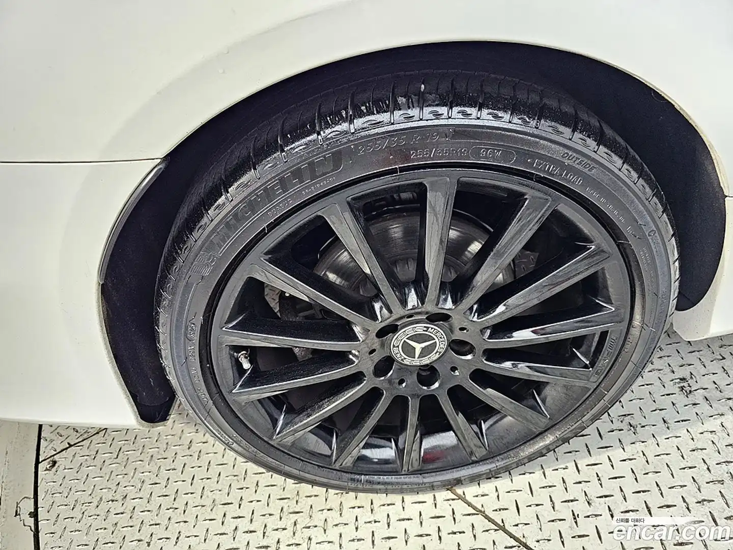C-Class Mercedes-Benz 2019.8-OPTION-024