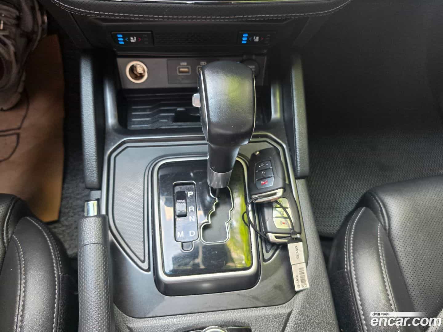 Rexton KG Mobility 2022.3-INNER-009
