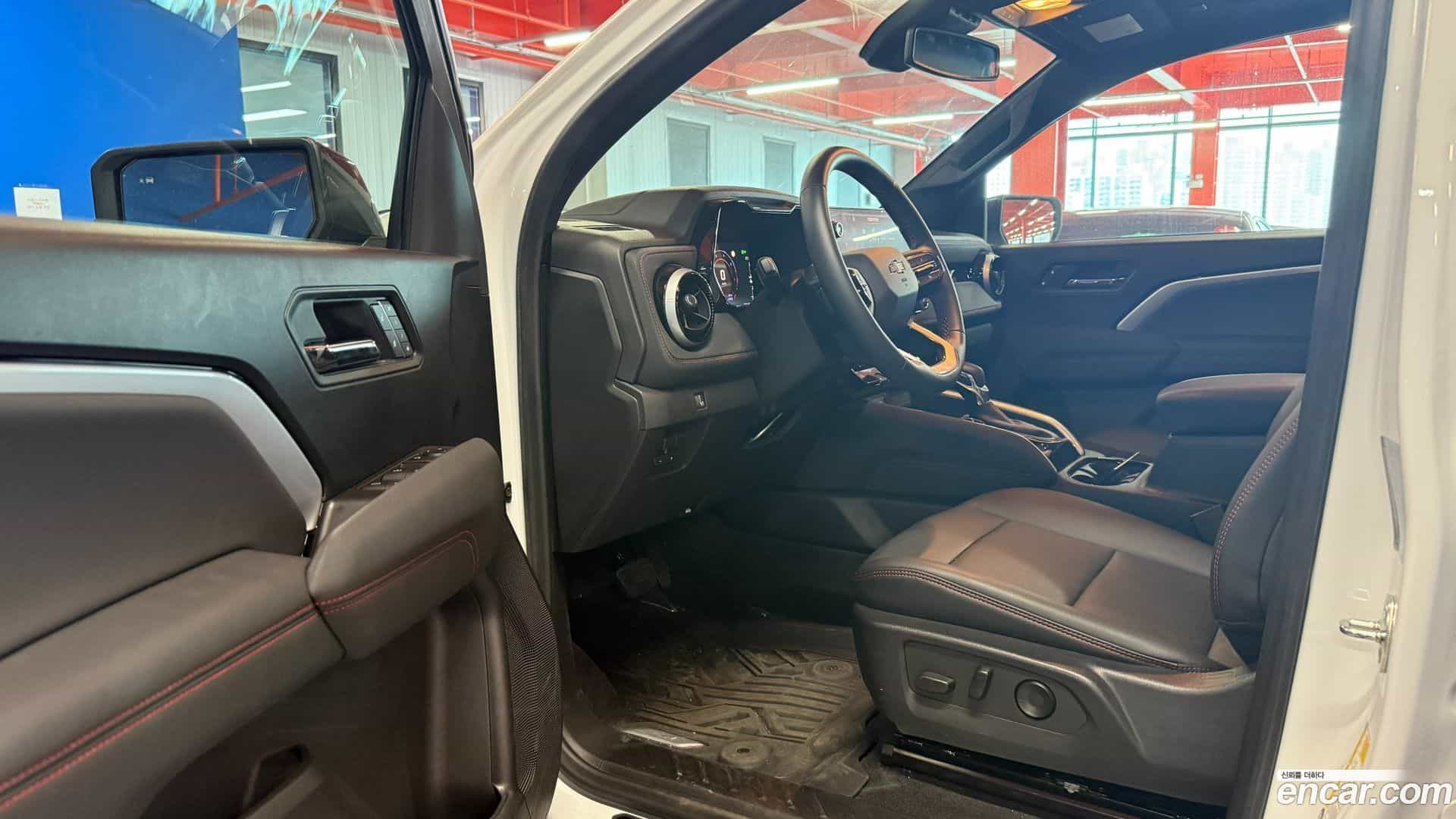 Colorado Chevrolet 2023.11-INNER-007