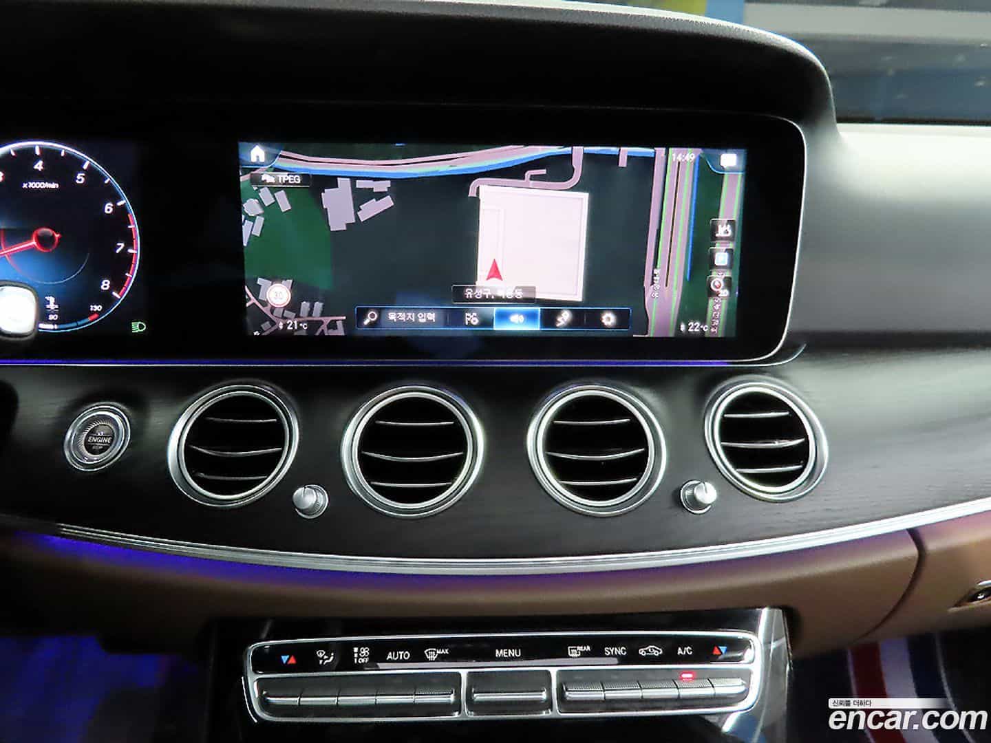 E-Class Mercedes-Benz 2022.6-OPTION-021