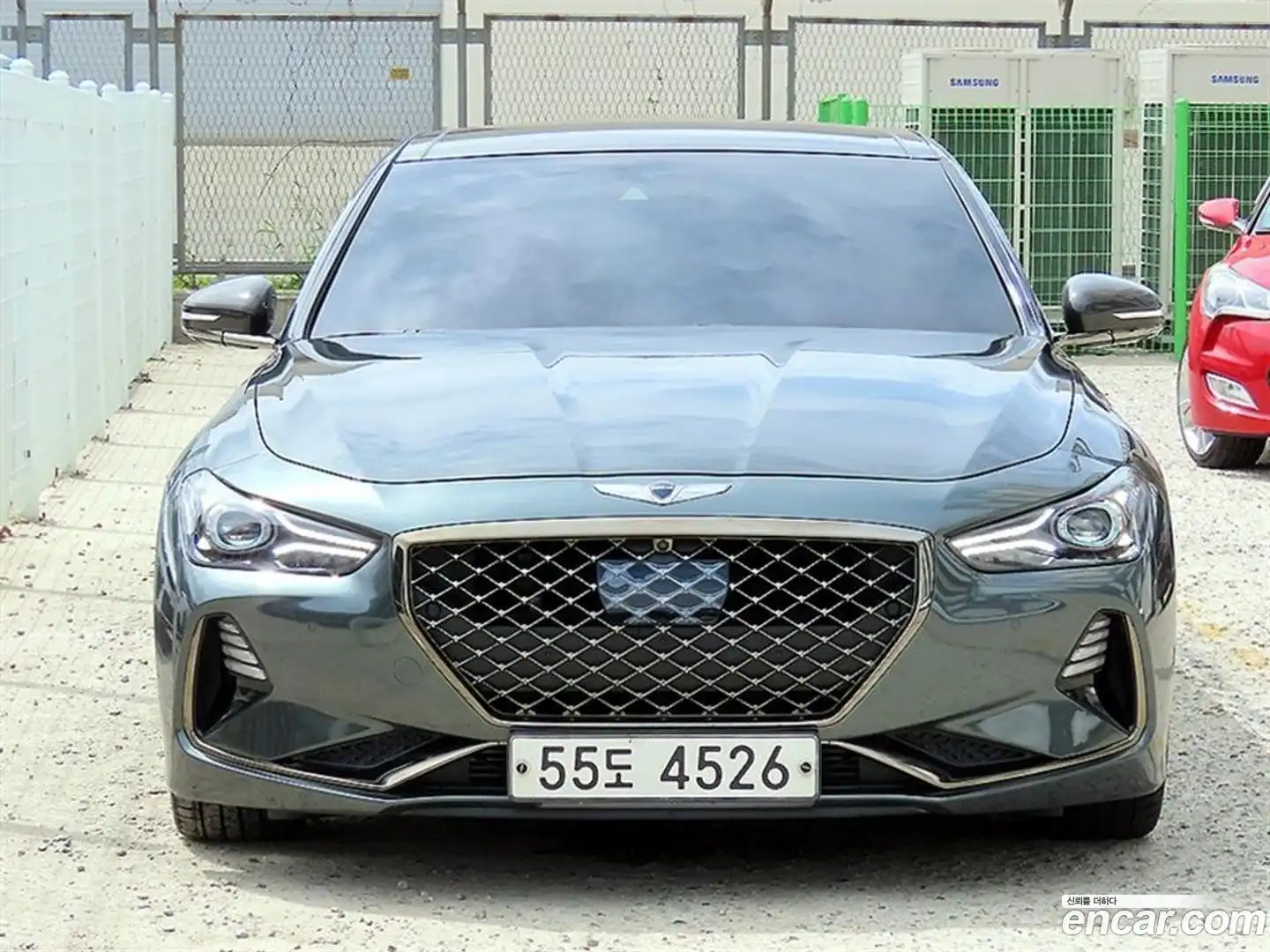 G70 Genesis 2017.10-OUTER-001