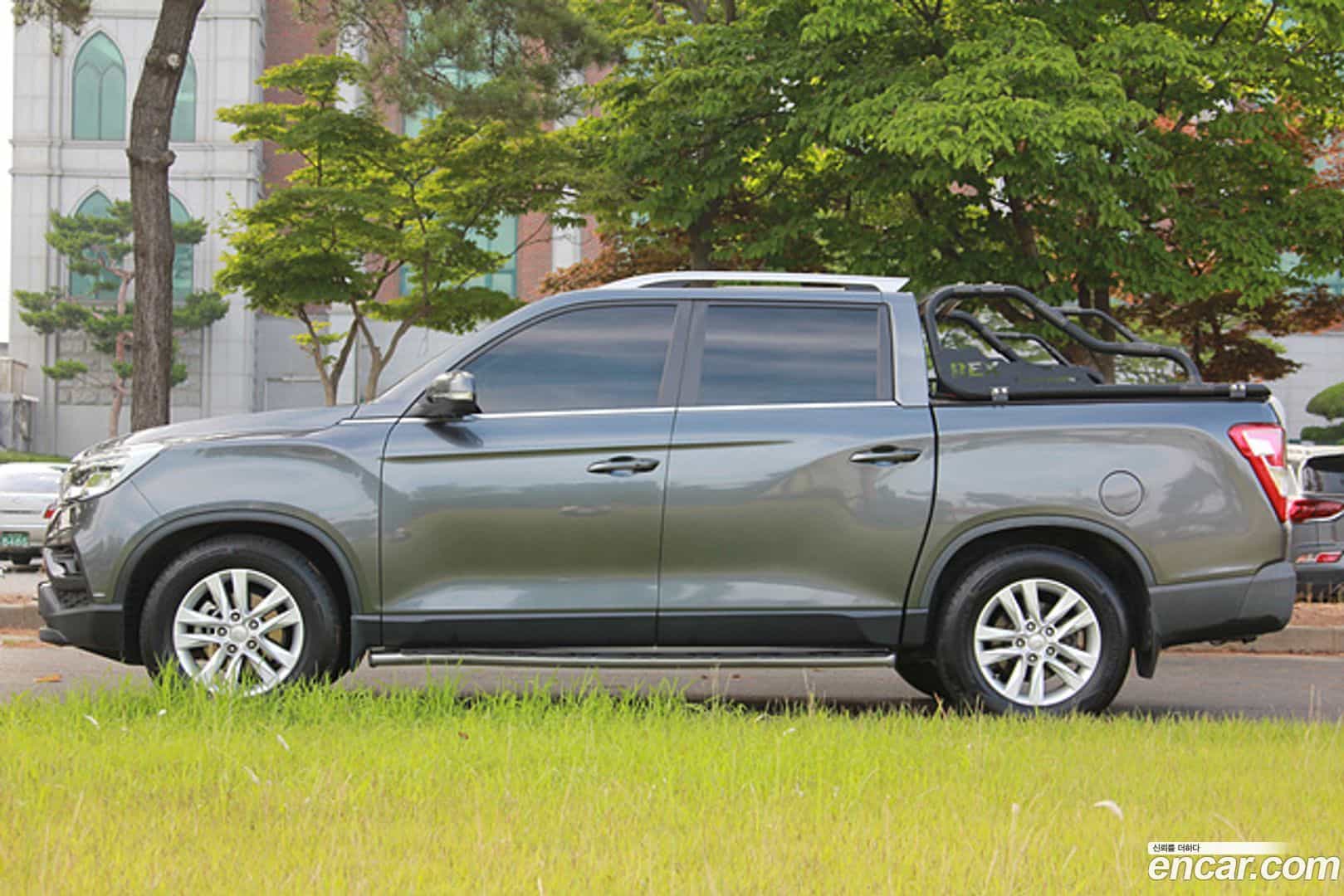 Rexton KG Mobility 2018.2-INNER-008