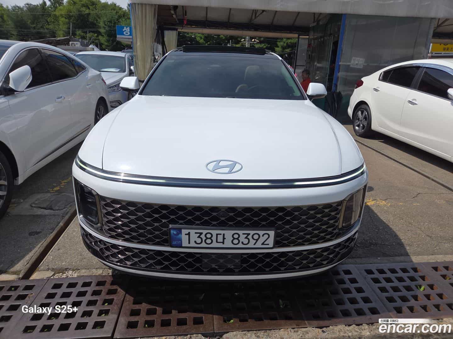 Grandeur Hyundai 2023.1-OUTER-001