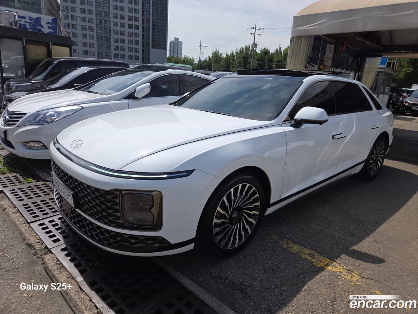 Grandeur Hyundai 2023.1-OUTER-002